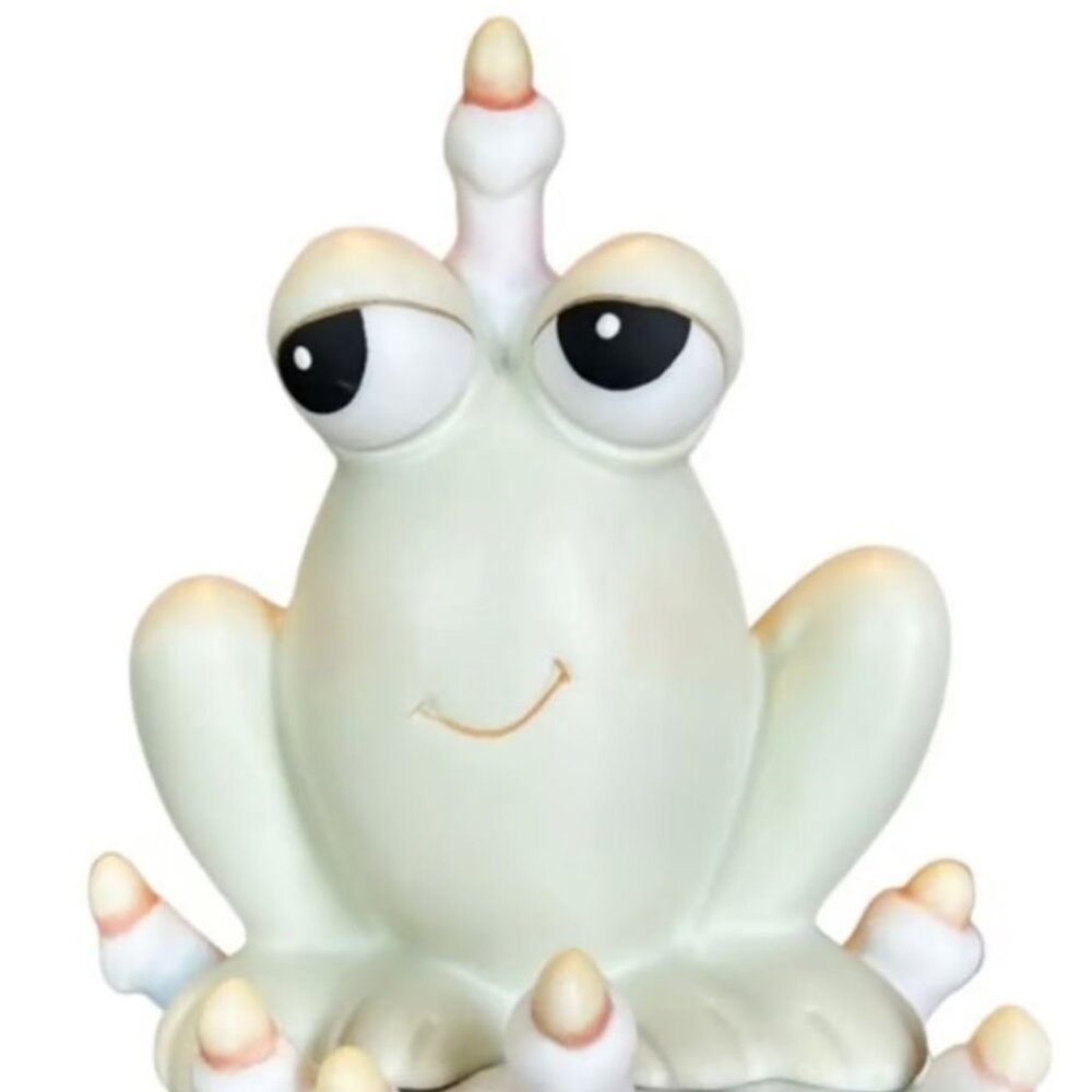 Precious Moments Birthday Club Frog on Cake Figure "HOPPY BIRTHDAY" 1995 Charter